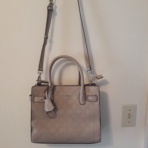 Nine West Purse with Removable Strap - Picture 2 of 9